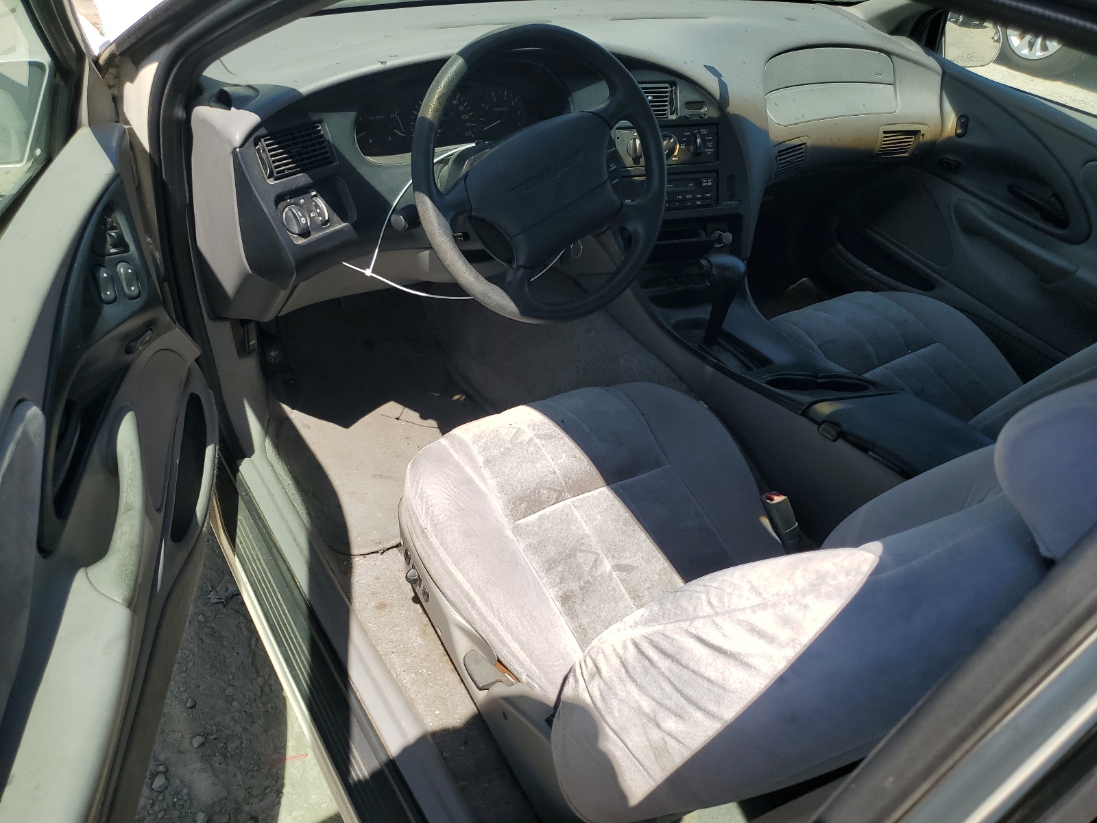 1FALP62W5VH142775 1997 Ford Thunderbird Lx