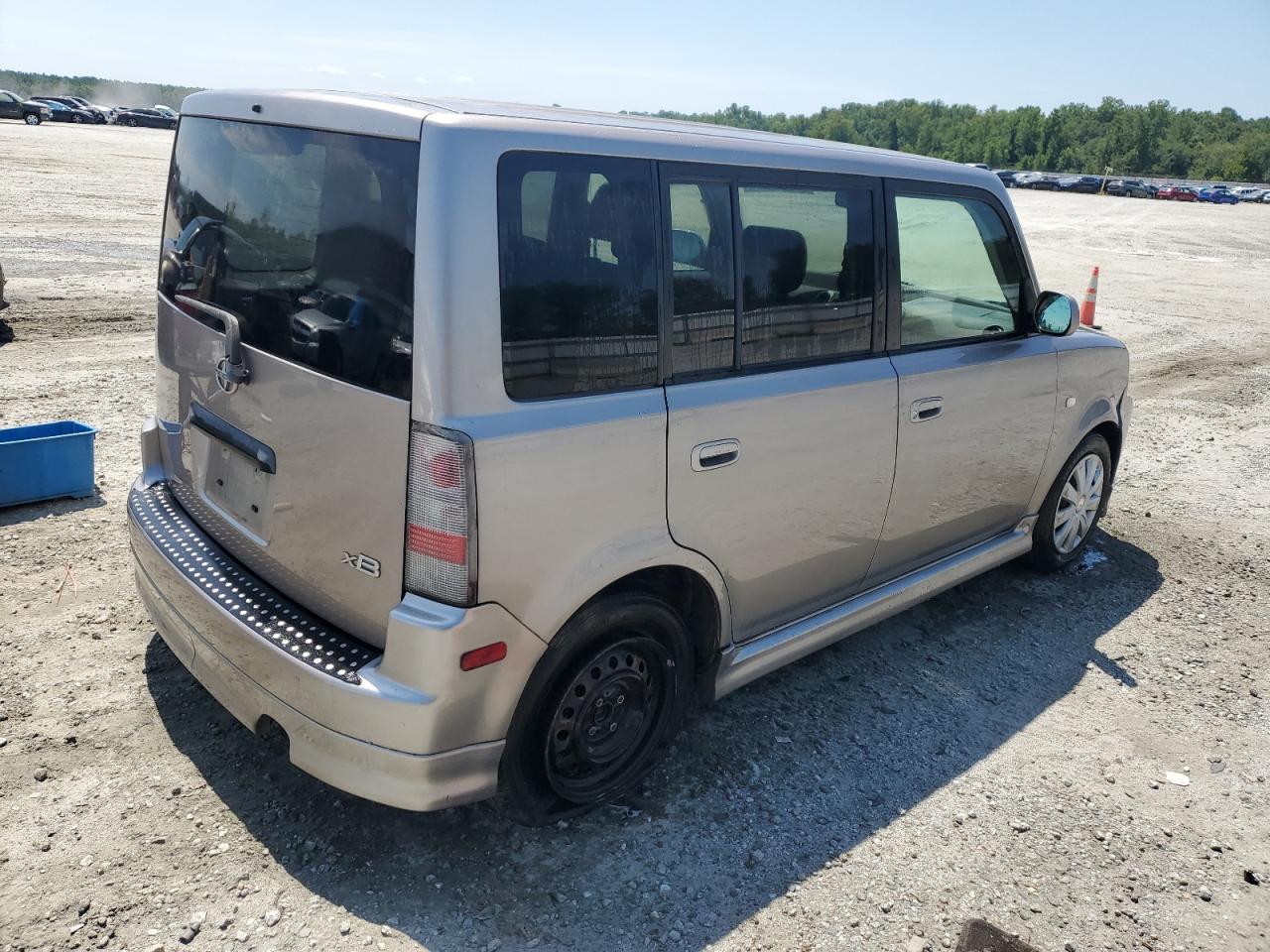 JTLKT324150219935 2005 Toyota Scion Xb