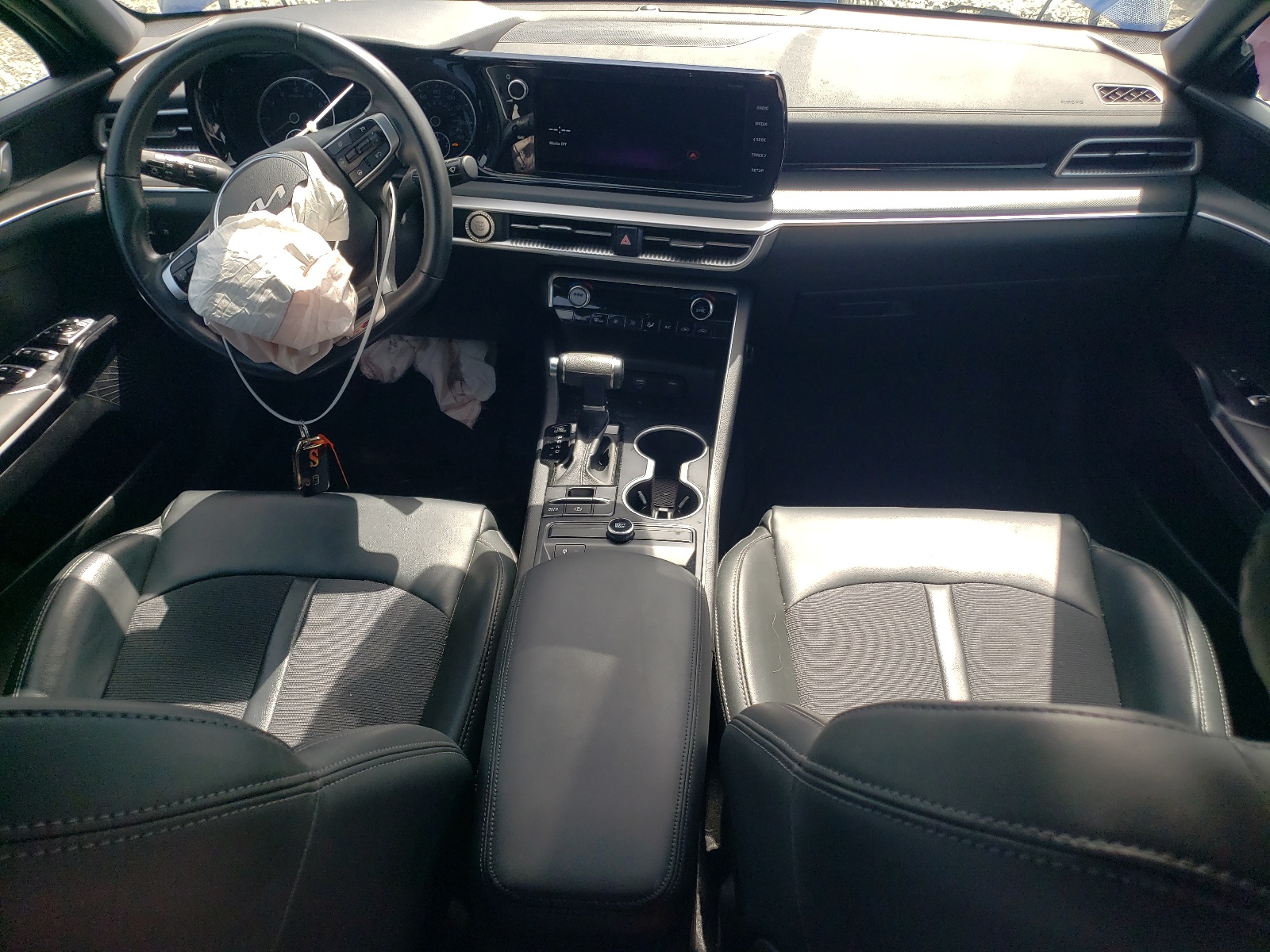 5XXG64J21NG093590 2022 Kia K5 Gt Line