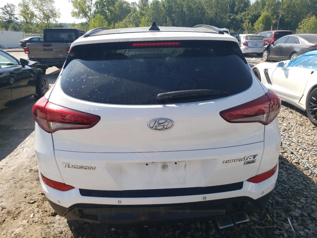 KM8J3CA27JU653394 2018 Hyundai Tucson Value