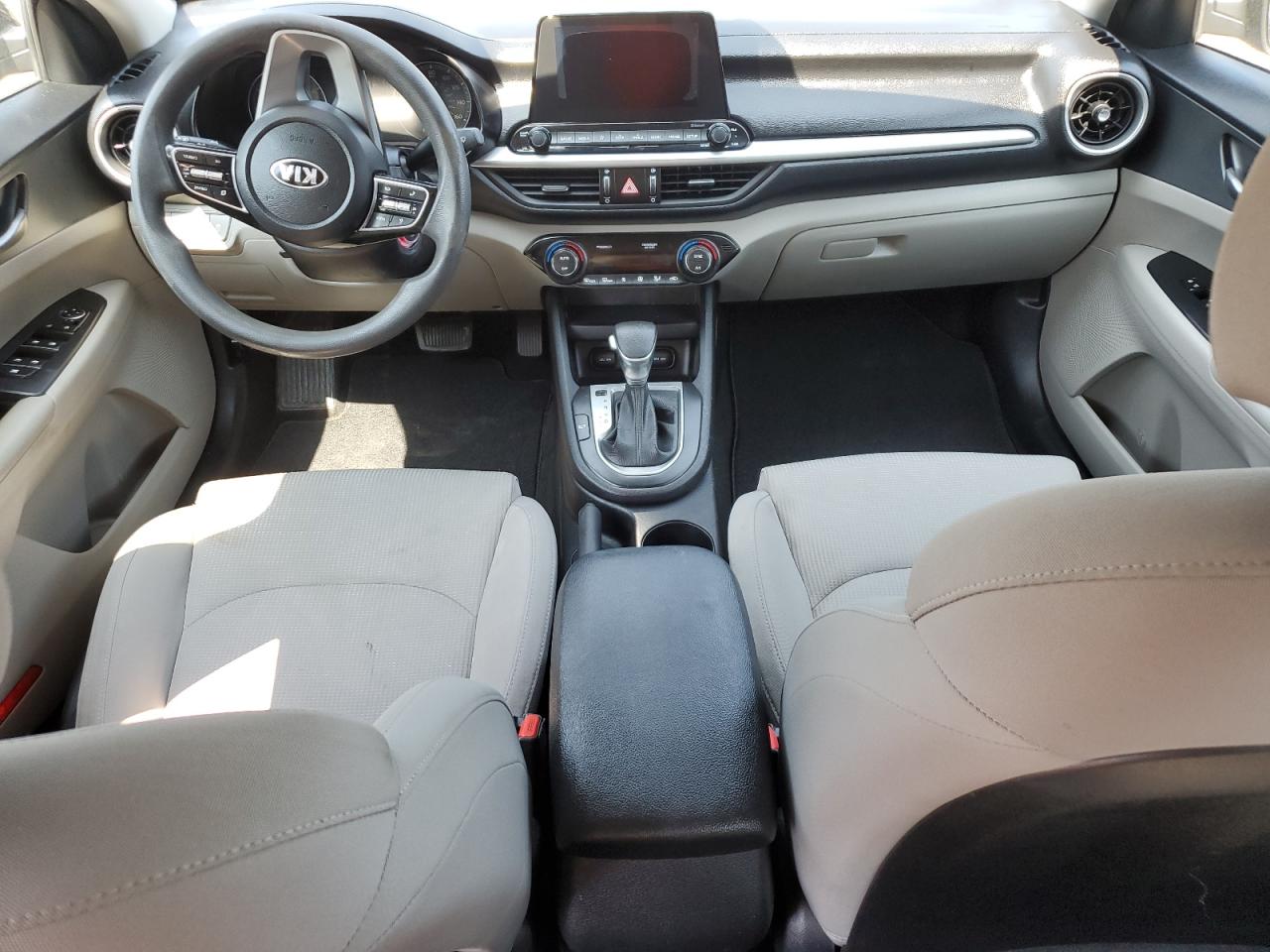 2019 Kia Forte - Image 8