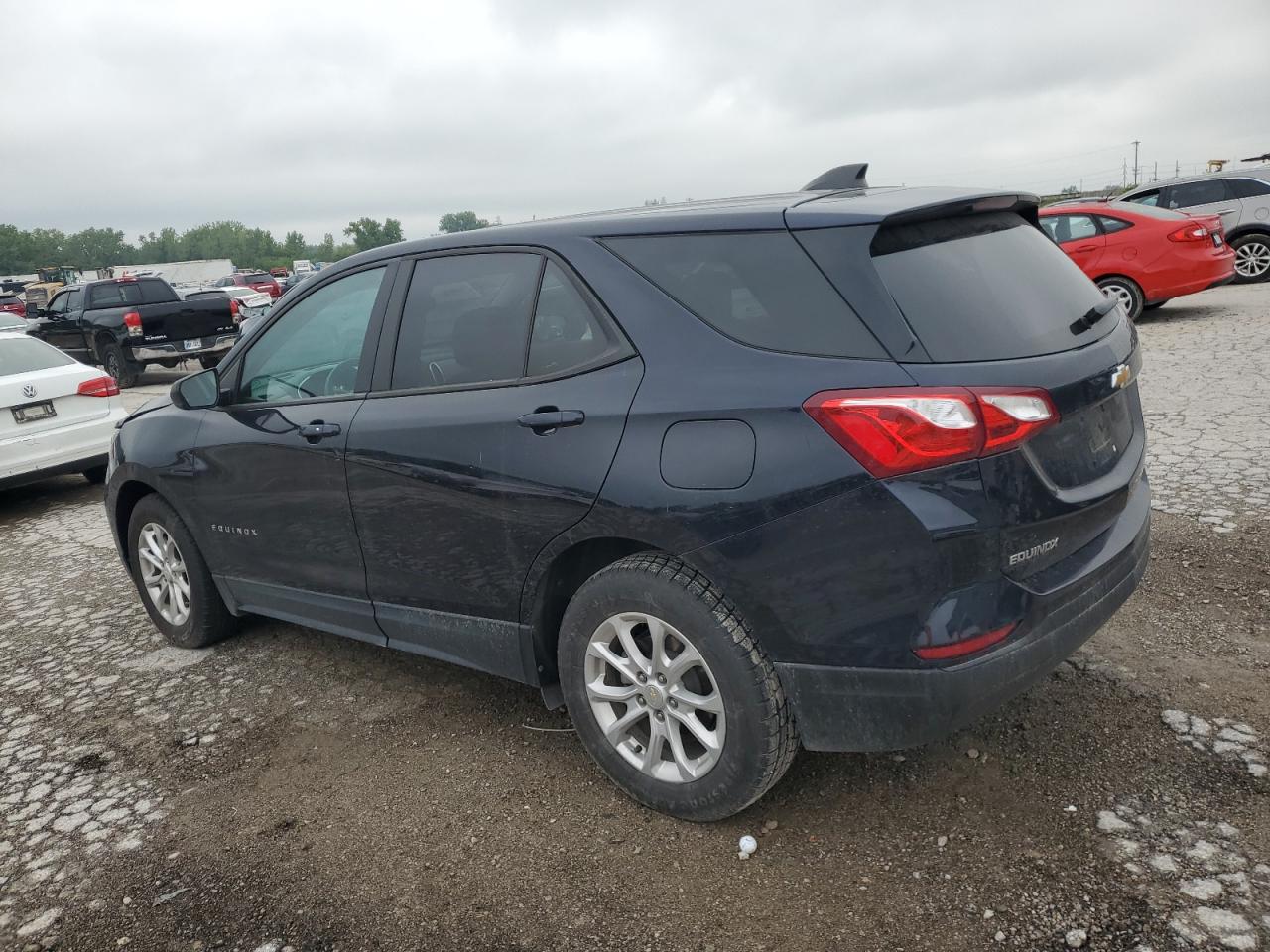 3GNAXHEV2LS546676 2020 CHEVROLET EQUINOX - Image 2