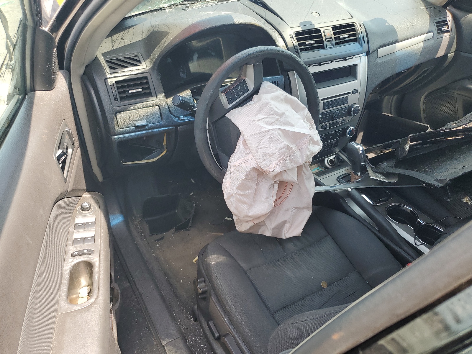 3FAHP0HA9AR290869 2010 Ford Fusion Se