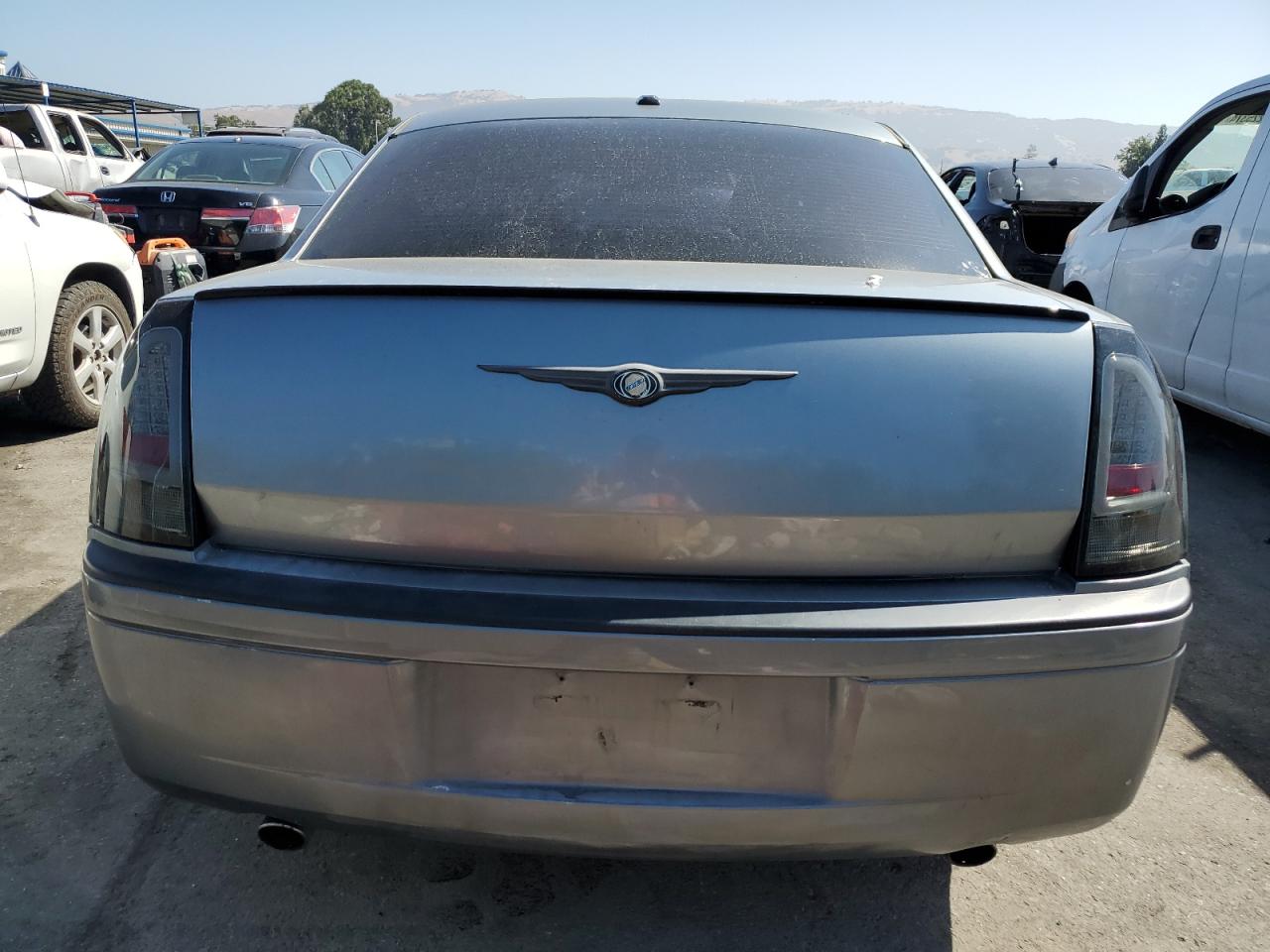 2007 Chrysler 300 - Image 6