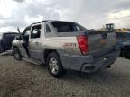 2002 Chevrolet Avalanche C1500 for Sale in Opa Locka, FL - Side