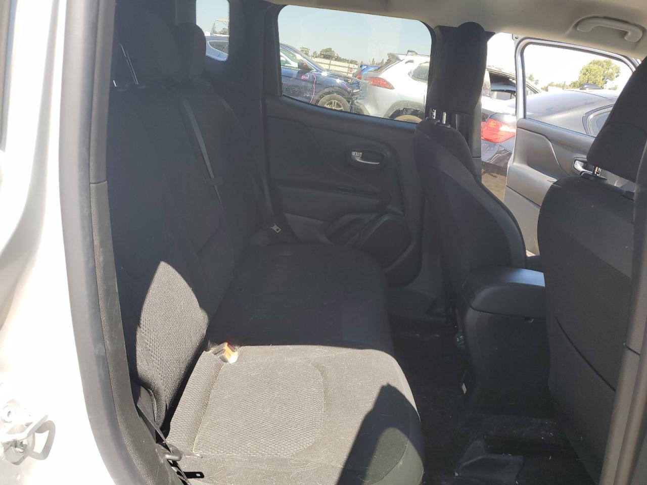 ZACNJABB6KPK63868 2019 Jeep Renegade Latitude