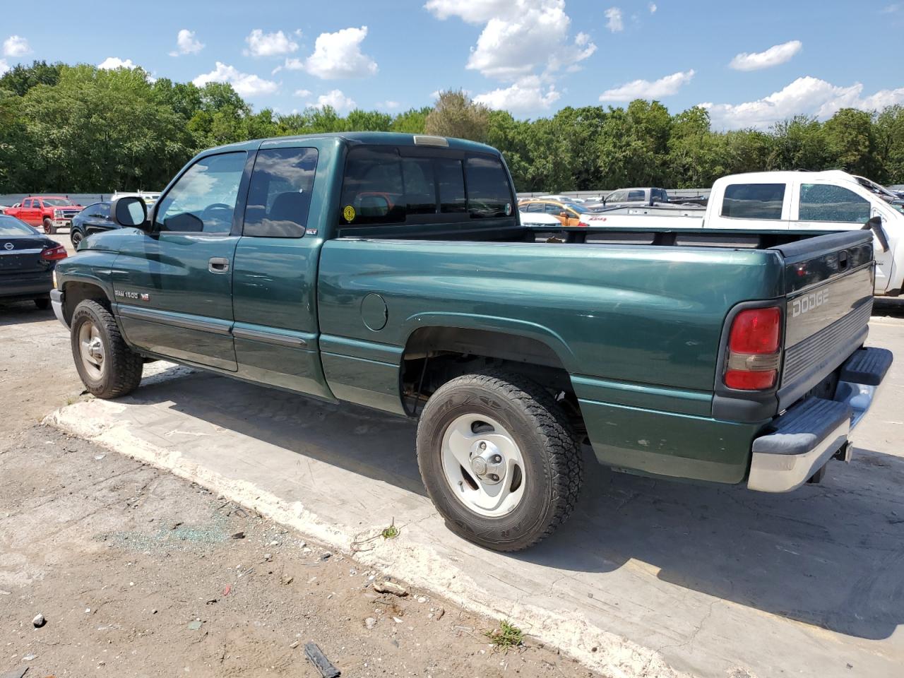 2001 Dodge RAM - Image 2