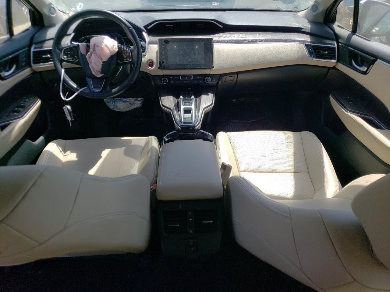 2018 Honda Clarity Touring VIN: JHMZC5F39JC003670 Lot: 67151994