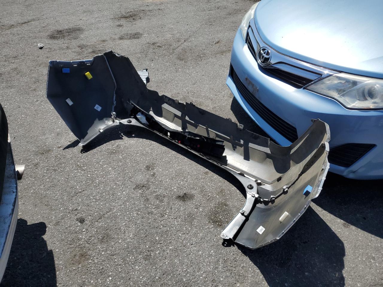 2022 Toyota Rav4 Xle Premium VIN: 2T3C1RFV0NW235678 Lot: 69518004