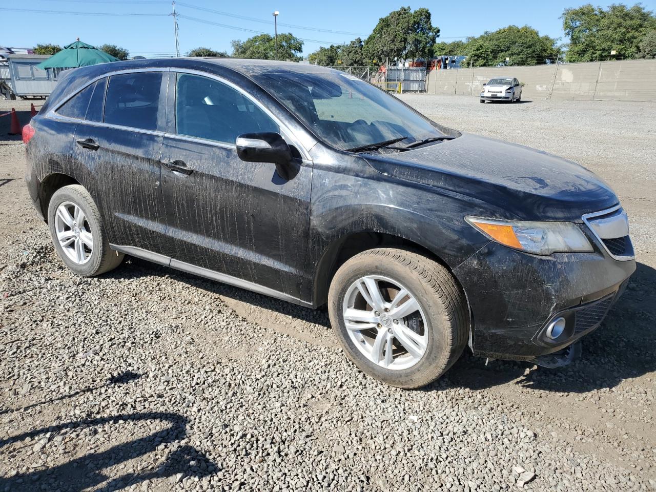 VIN 5J8TB3H51FL001790 2015 ACURA RDX no.4