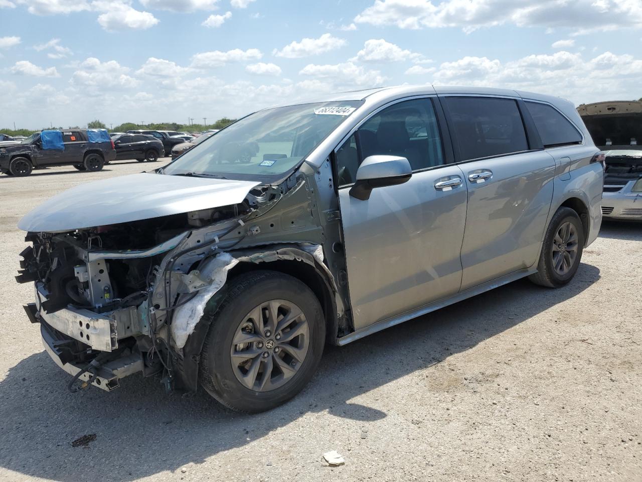 5TDYRKEC4NS126745 2022 TOYOTA SIENNA - Image 1