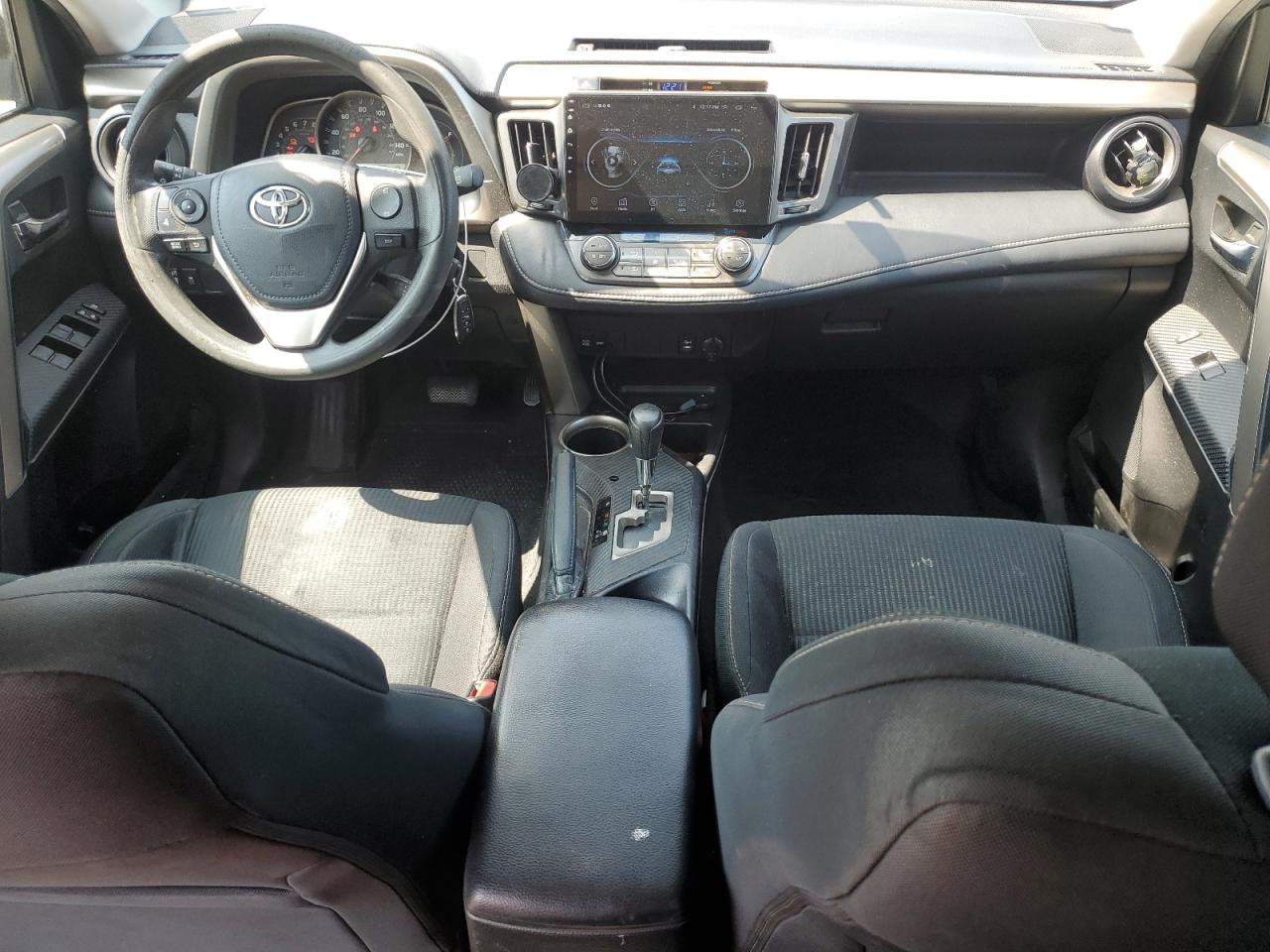 2T3RFREVXFW269383 2015 Toyota Rav4 Xle