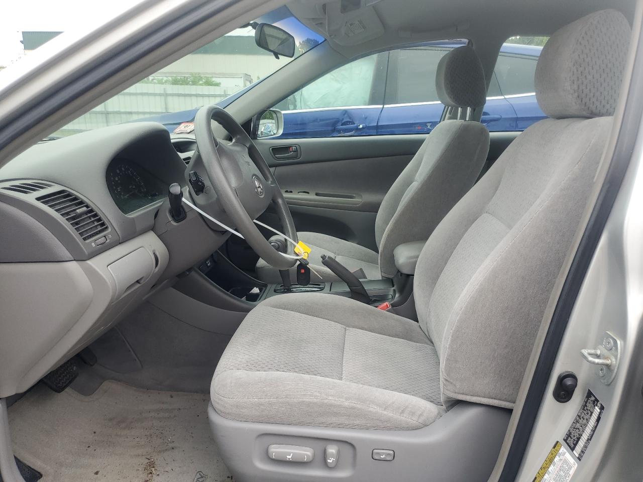 2004 Toyota Camry Le VIN: 4T1BE32K84U812070 Lot: 67244484