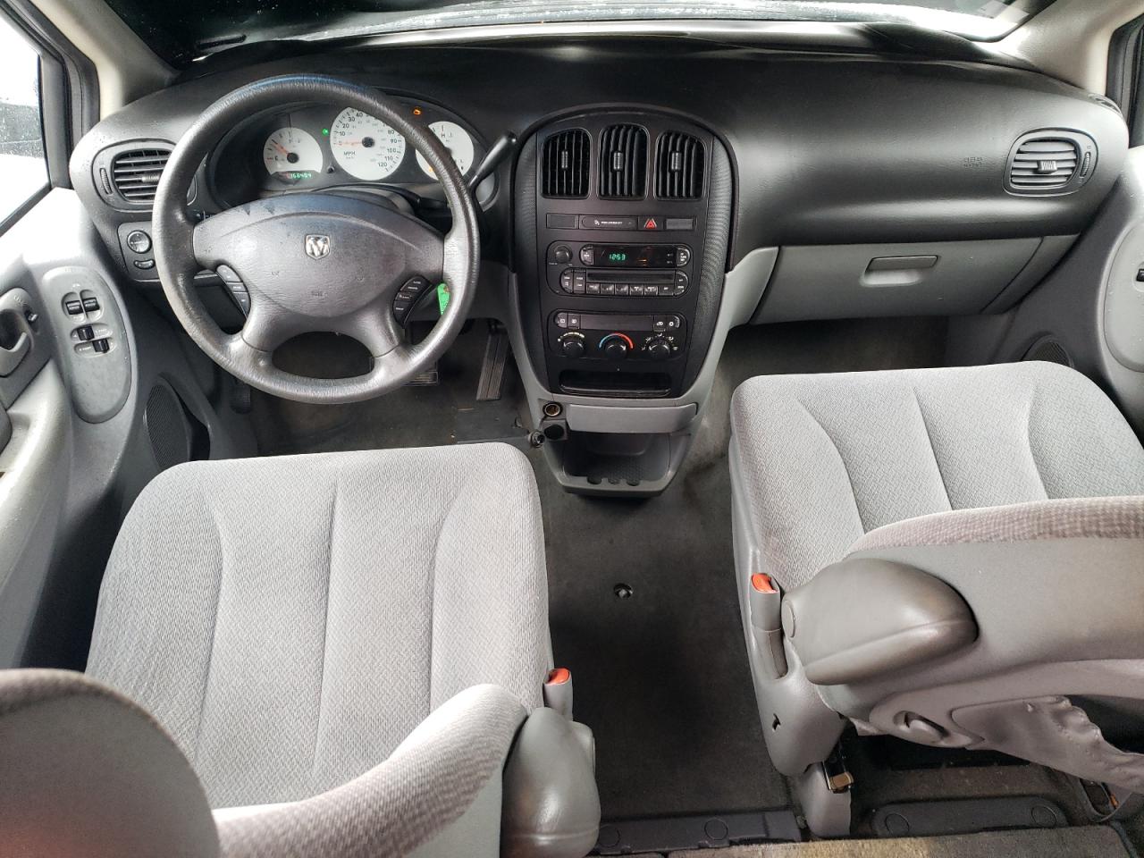 2005 Dodge Grand Caravan Se VIN: 2D4GP24R15R321074 Lot: 62629804