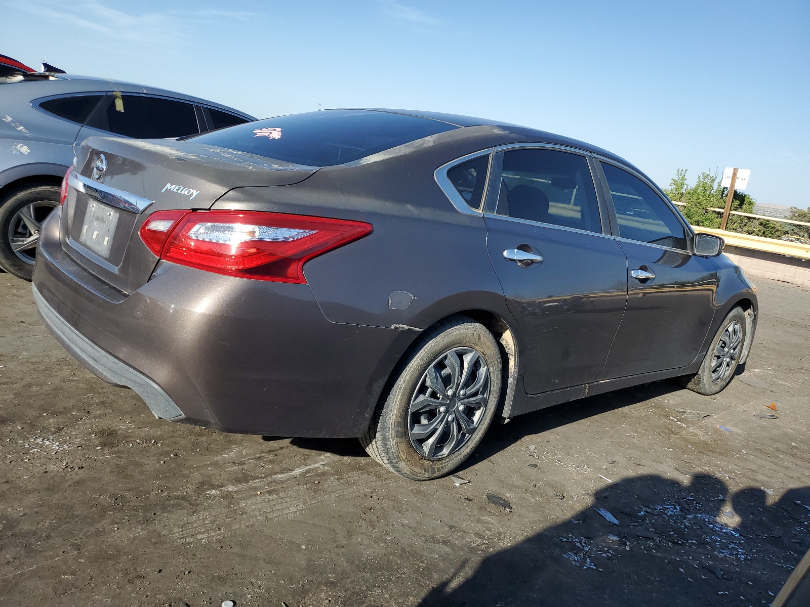 2016 Nissan Altima 2.5 vin: 1N4AL3AP4GN318909