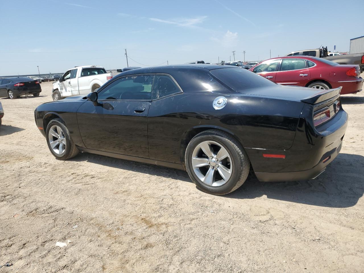 2C3CDZAG1KH751628 2019 DODGE CHALLENGER - Image 2