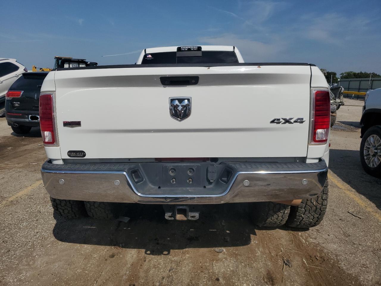 3C63RRJL7JG200622 2018 Ram 3500 Laramie