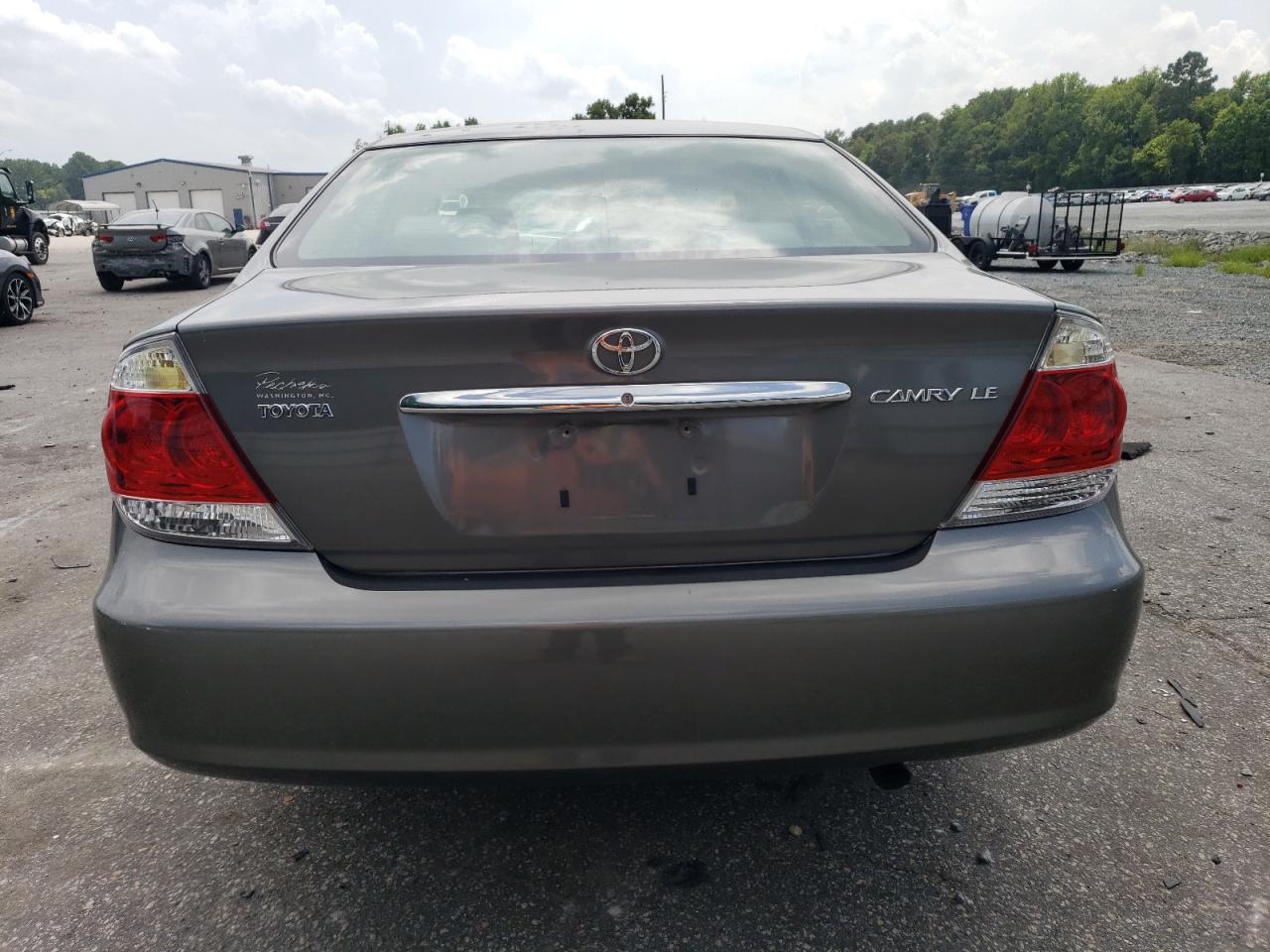 2005 Toyota Camry Le VIN: 4T1BE32K05U560865 Lot: 65972394