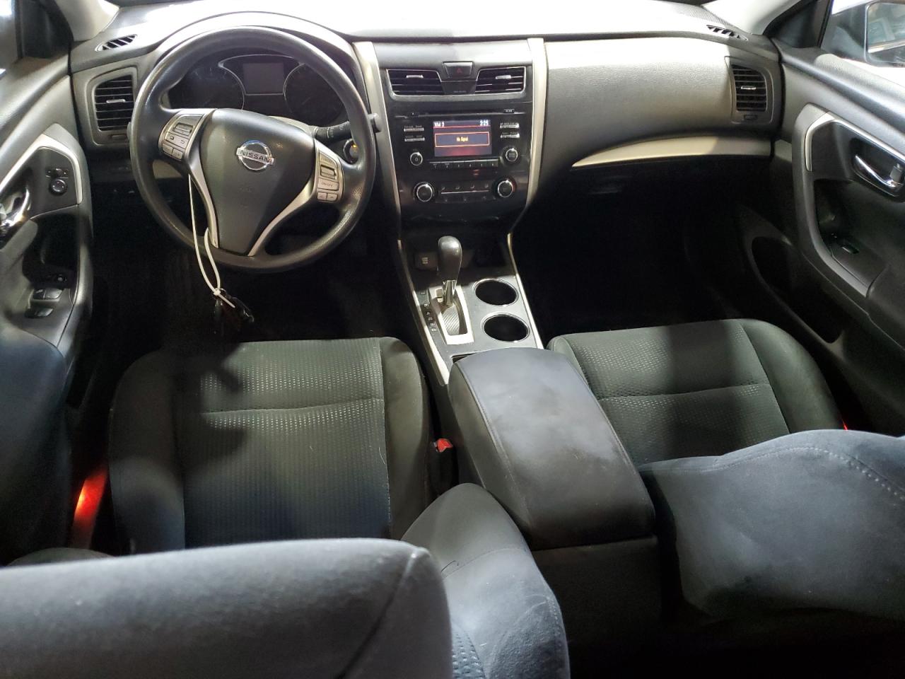 2015 Nissan Altima - Image 8