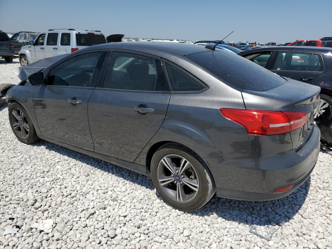 1FADP3FE4GL252656 2016 FORD FOCUS - Image 2