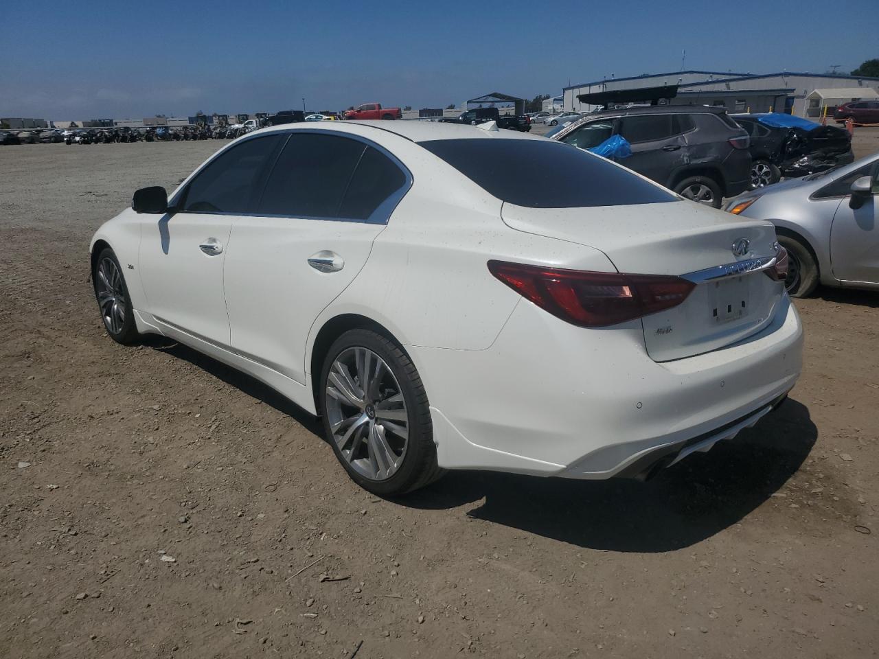 VIN JN1EV7AR8JM434743 2018 INFINITI Q50 no.2