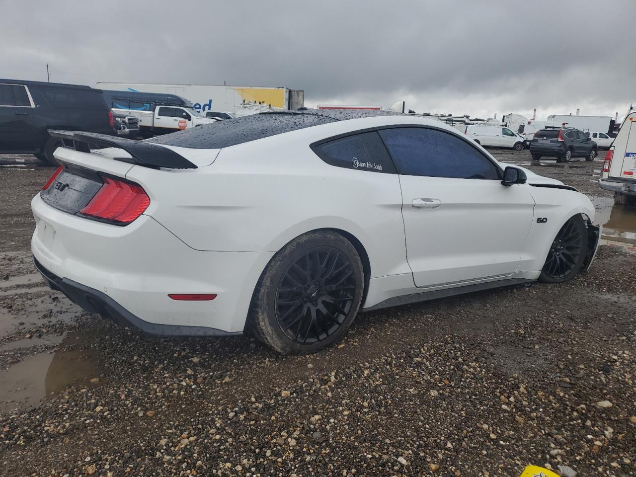 VIN 1FA6P8CF4K5147745 2019 FORD MUSTANG no.3