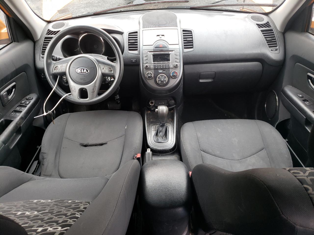 2011 Kia Soul + VIN: KNDJT2A27B7316951 Lot: 65574144