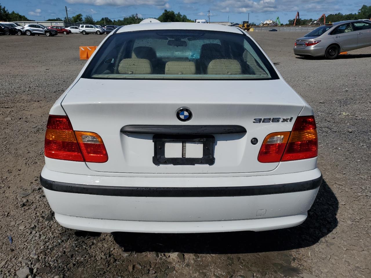 WBAEU33455PR14377 2005 BMW 325 Xi