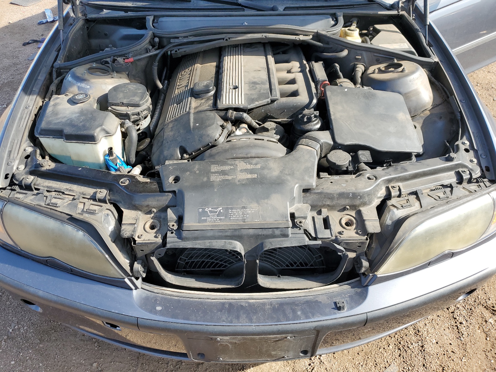 WBAET37433NJ26512 2003 BMW 325 I