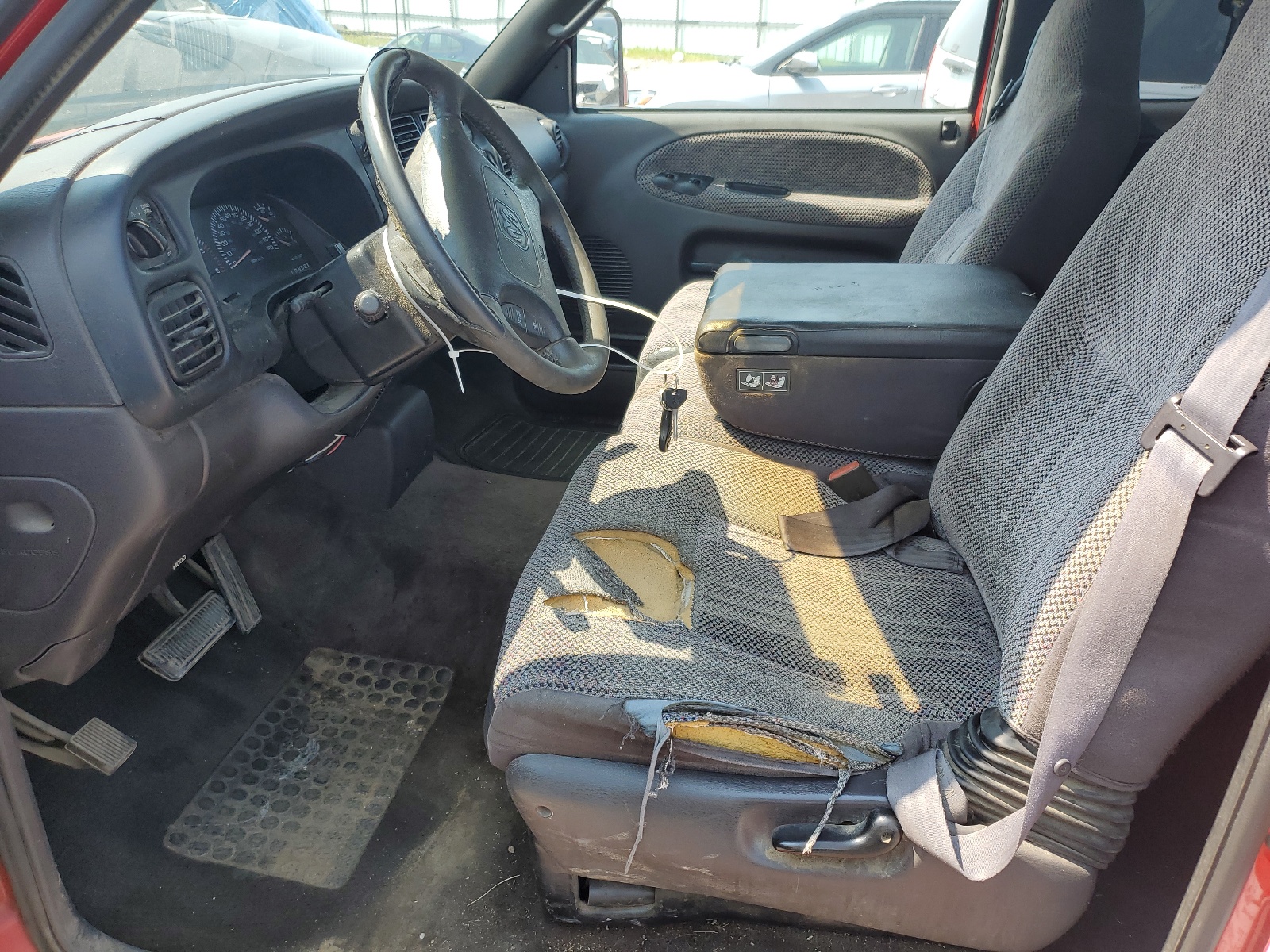 1B7KC23Z9XJ608559 1999 Dodge Ram 2500