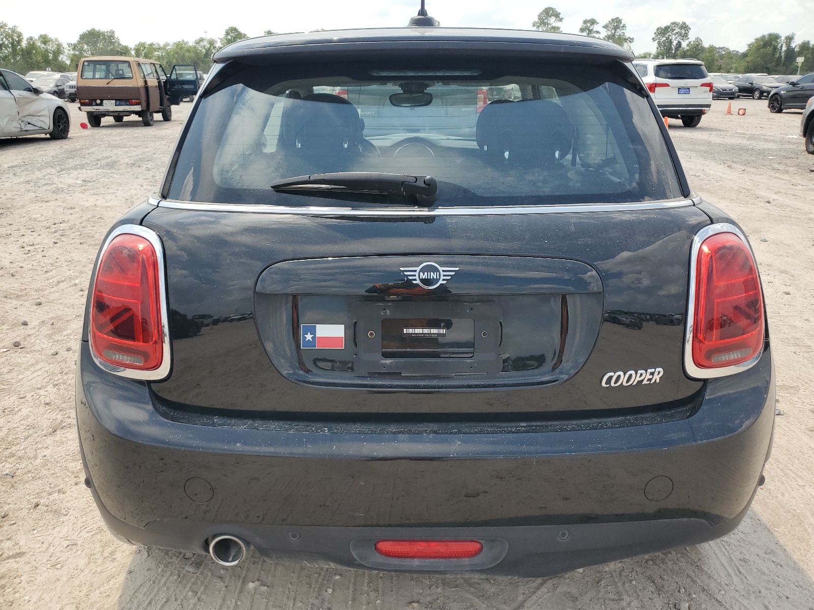 WMWXR3C07M2P15804 2021 Mini Cooper