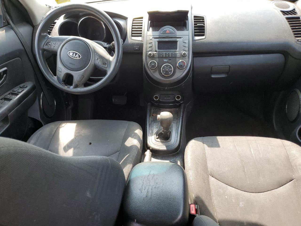 KNDJT2A25B7273209 2011 Kia Soul +