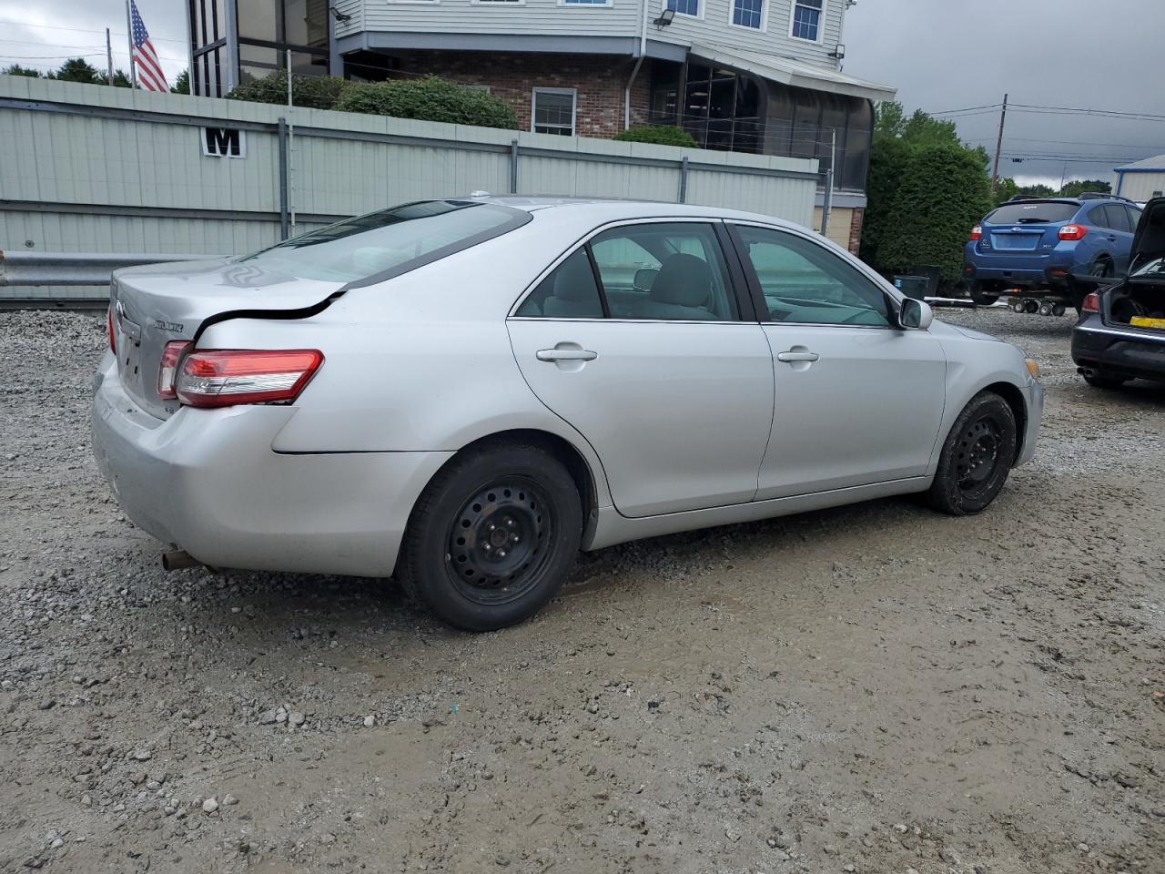 2011 Toyota Camry - Image 3