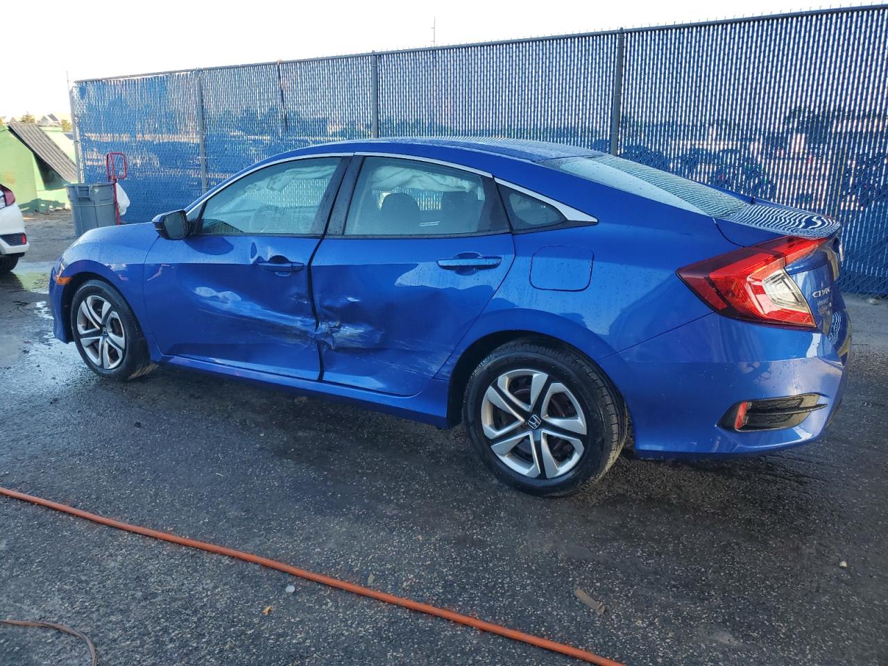 19XFC2F57JE031092 2018 HONDA CIVIC - Image 2