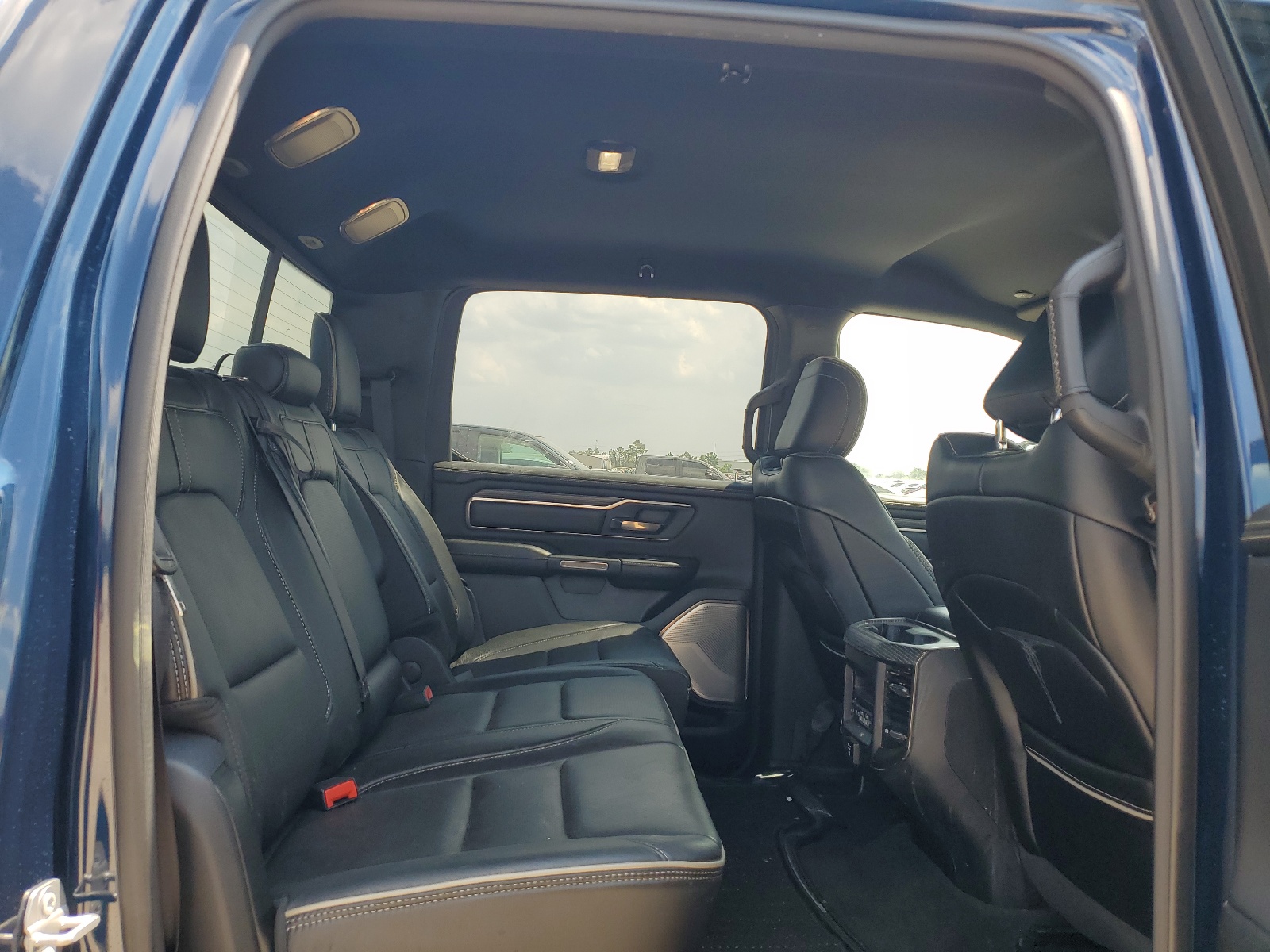 2021 Ram 1500 Limited vin: 1C6SRFHM7MN623950