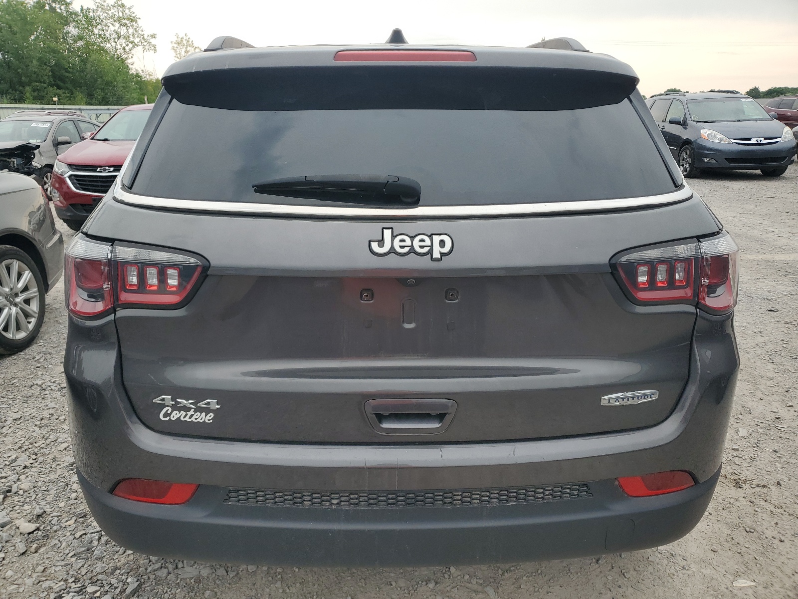 3C4NJDBB7JT342655 2018 Jeep Compass Latitude