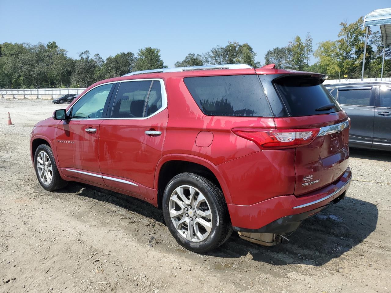 1GNERKKW5LJ236934 2020 CHEVROLET TRAVERSE - Image 2