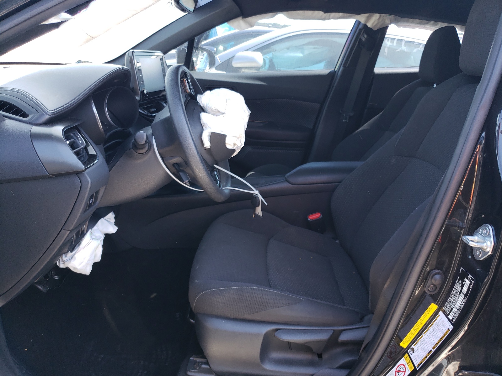 NMTKHMBXXKR081252 2019 Toyota C-Hr Xle