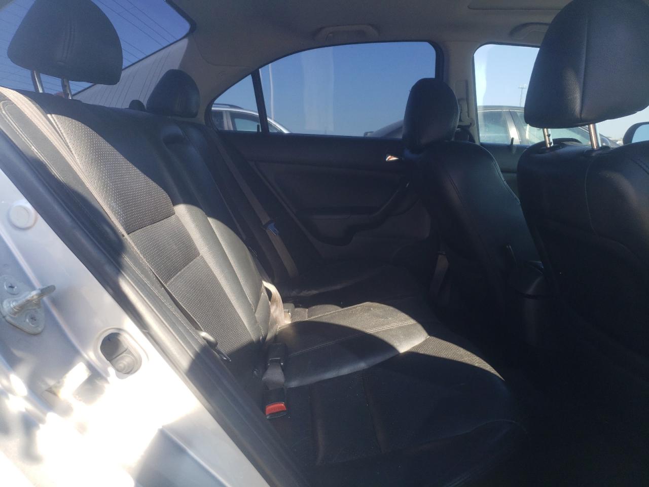 2004 Acura TSX - Image 10