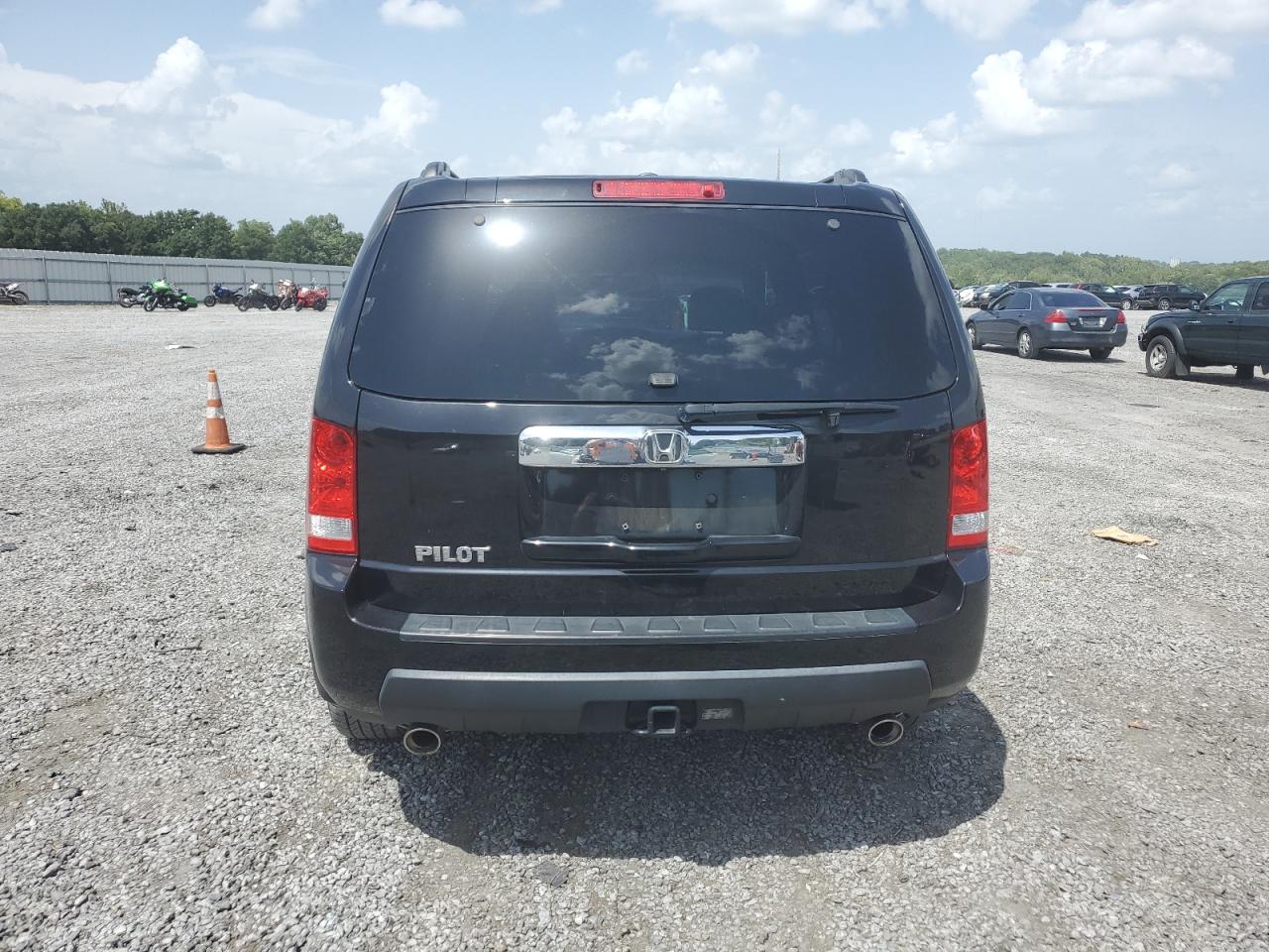 5FNYF3H50BB040490 2011 Honda Pilot Exl