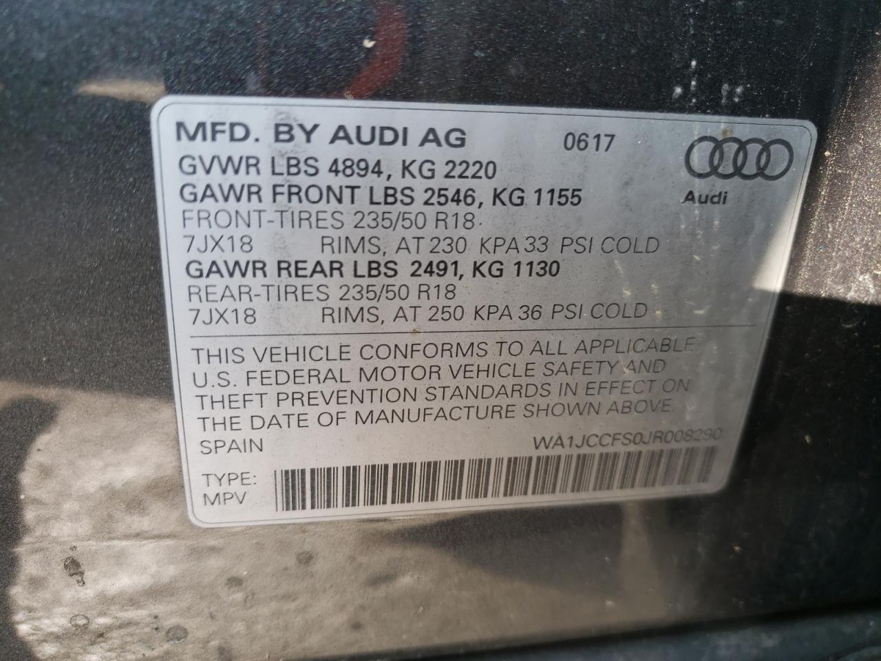 WA1JCCFS0JR008290 2018 Audi Q3 Premium Plus