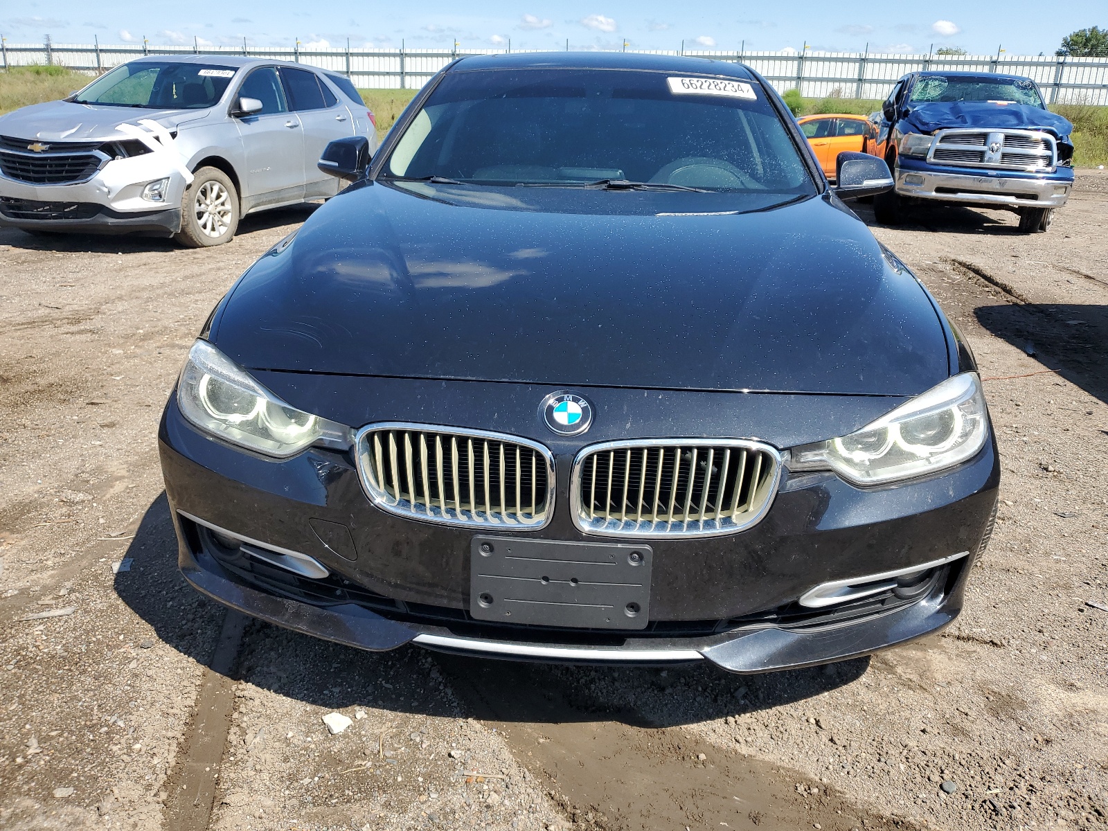 2013 BMW 320 I xDrive vin: WBA3C3C56DF978614