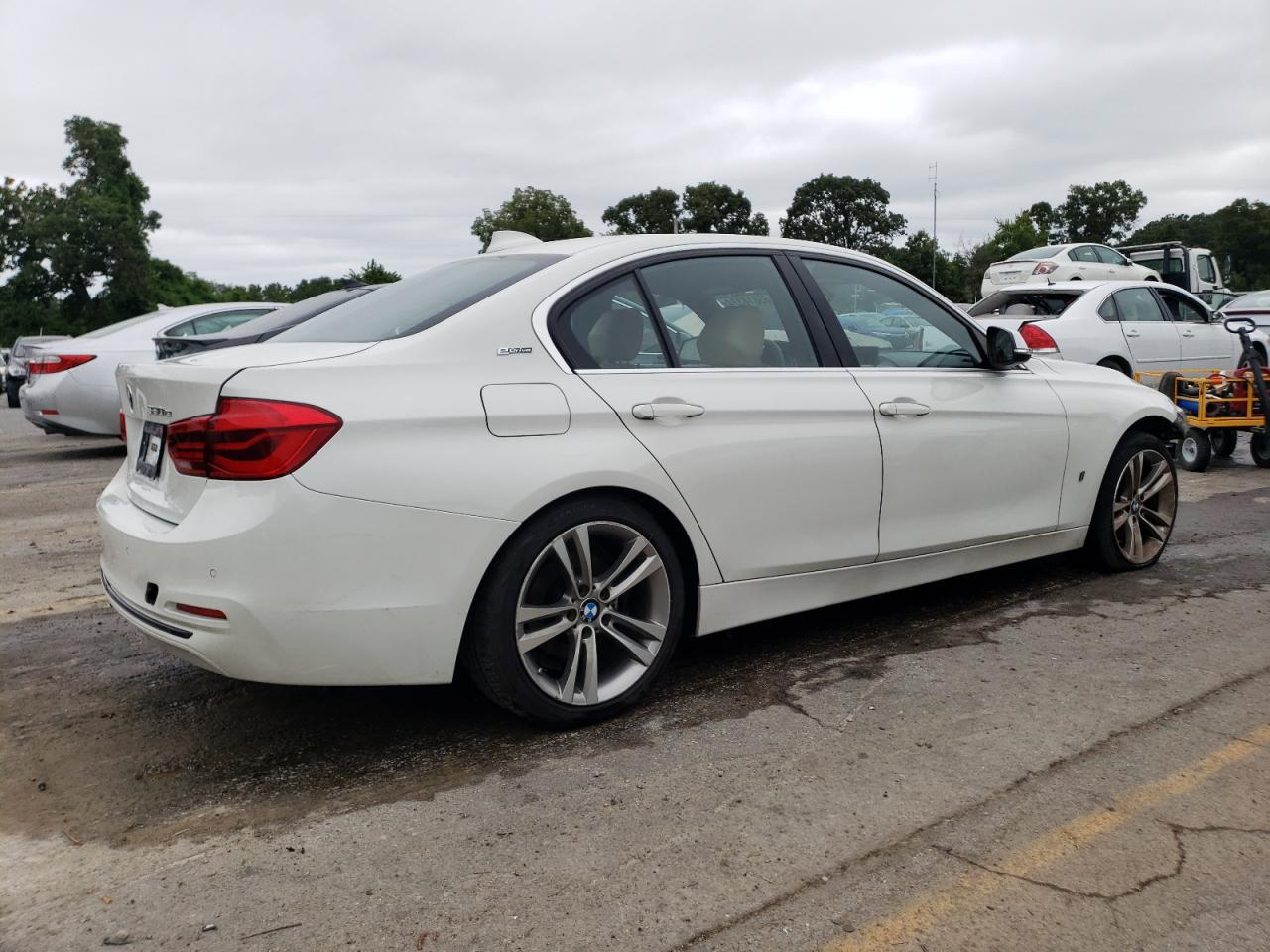 VIN WBA8E1C59HK895289 2017 BMW 3 SERIES no.3