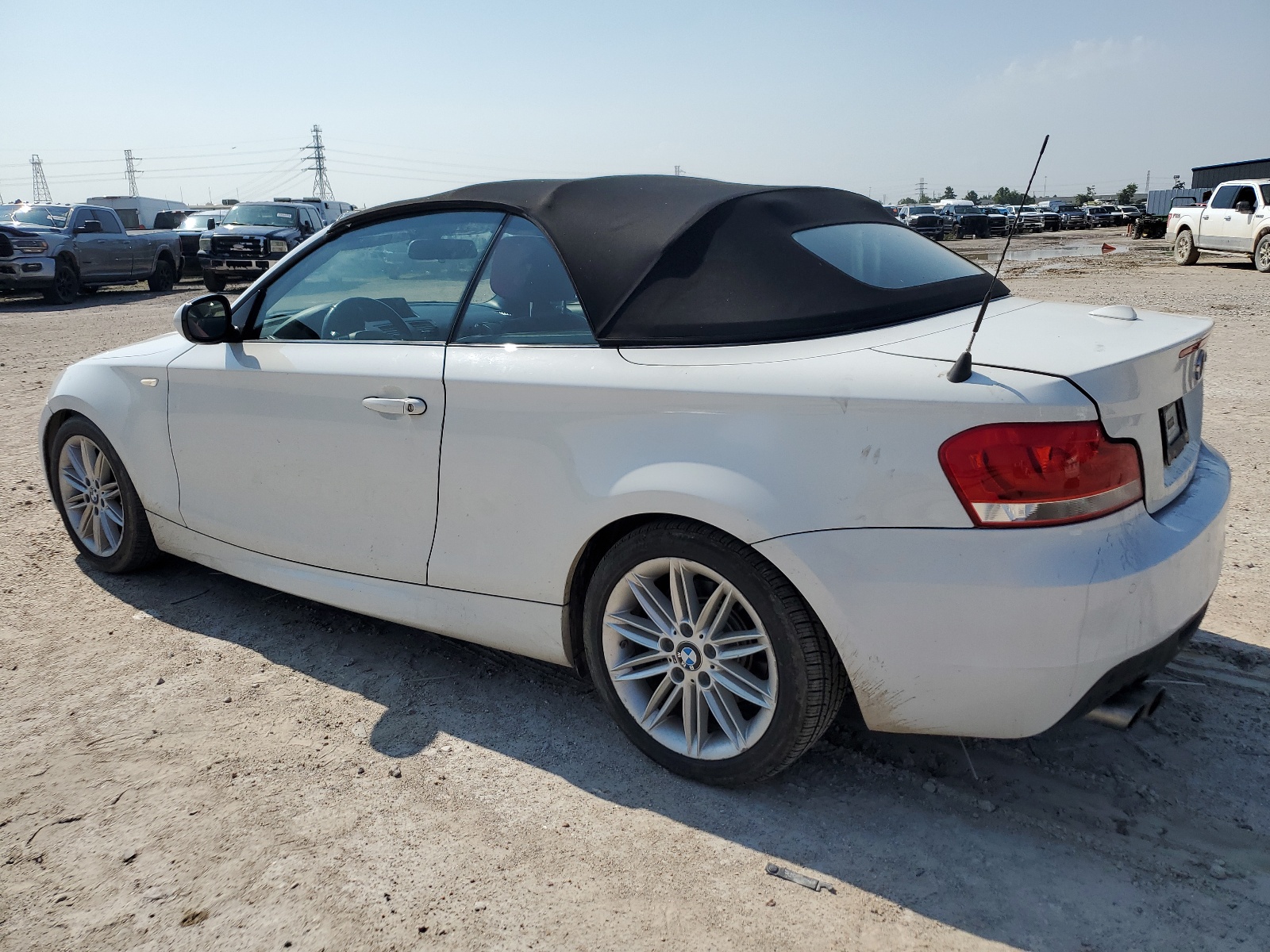 2013 BMW 128 I vin: WBAUL7C53DVU10032