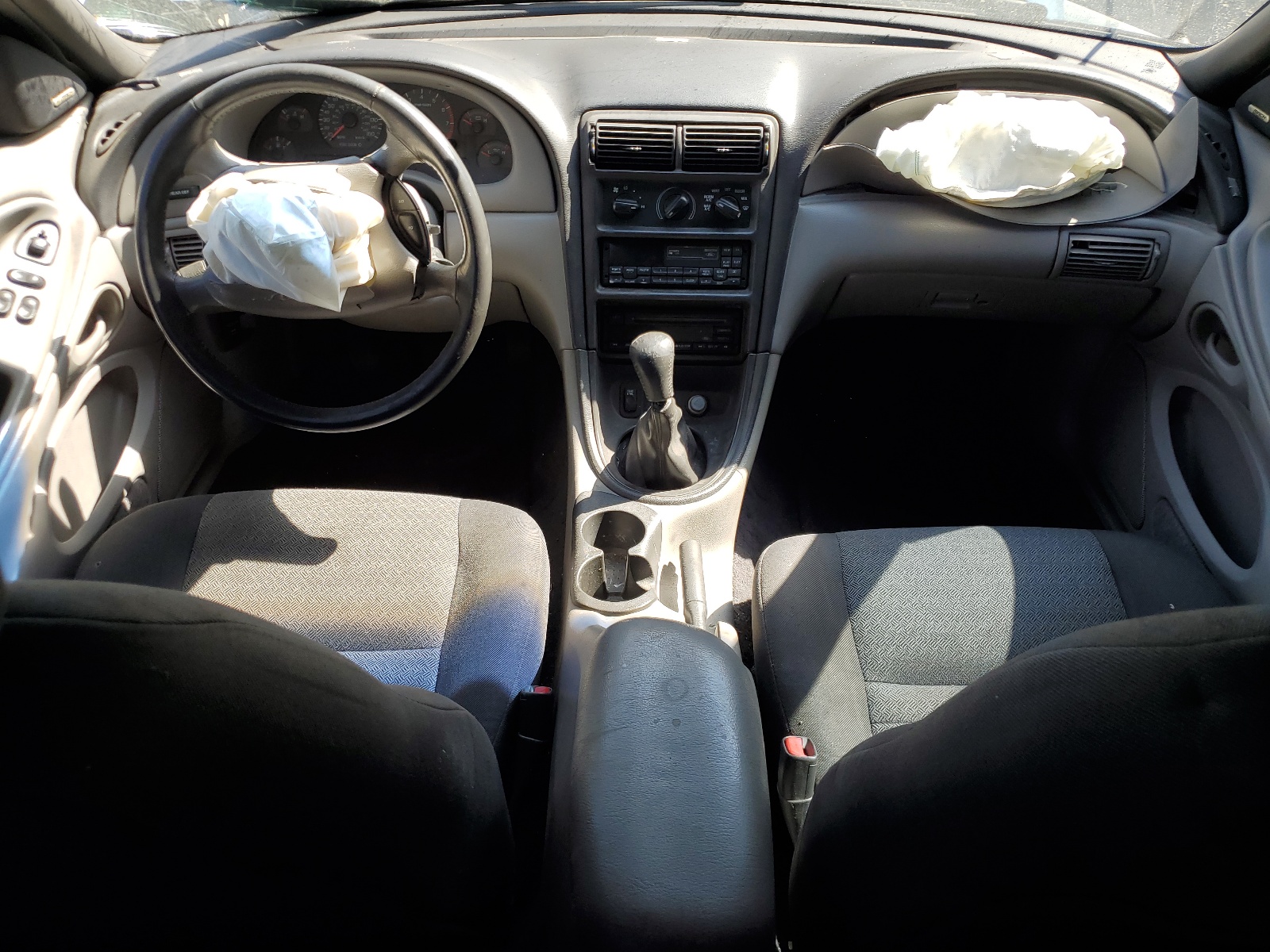 1FAFP42X4YF111642 2000 Ford Mustang Gt