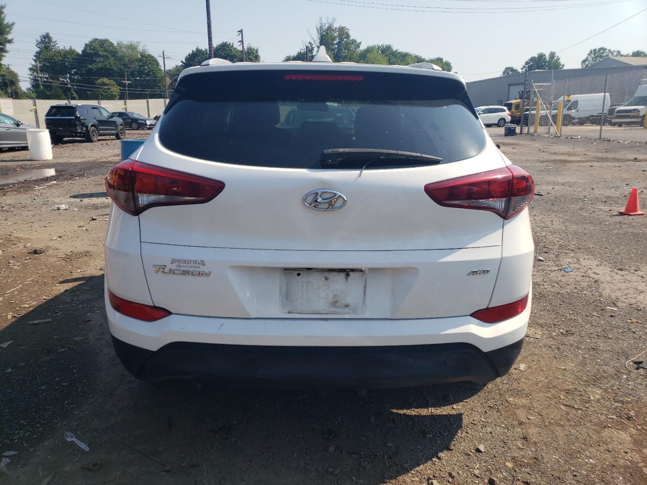 KM8J3CA44JU747007 2018 Hyundai Tucson Sel