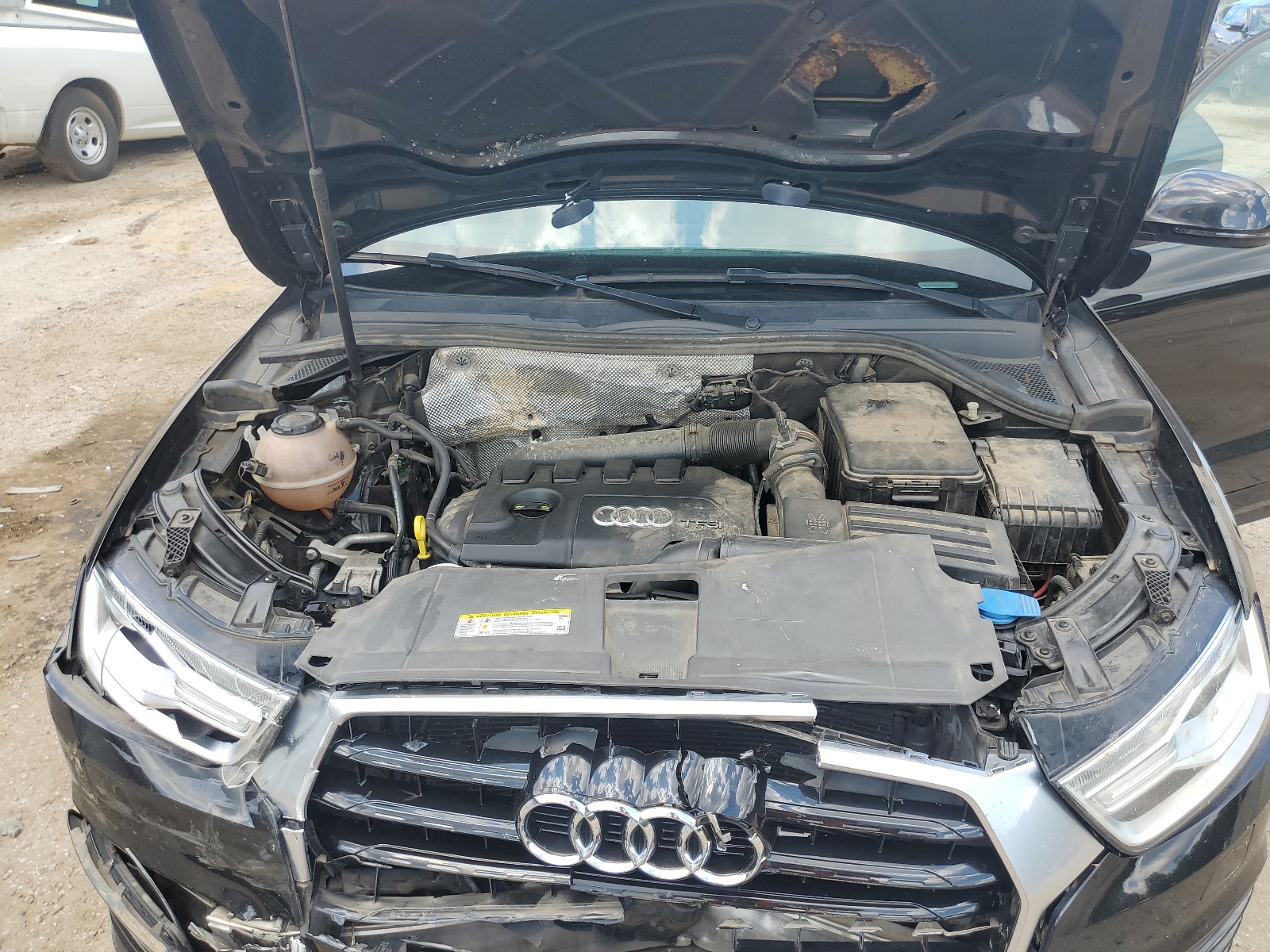 WA1ECCFS7JR012791 2018 Audi Q3 Premium