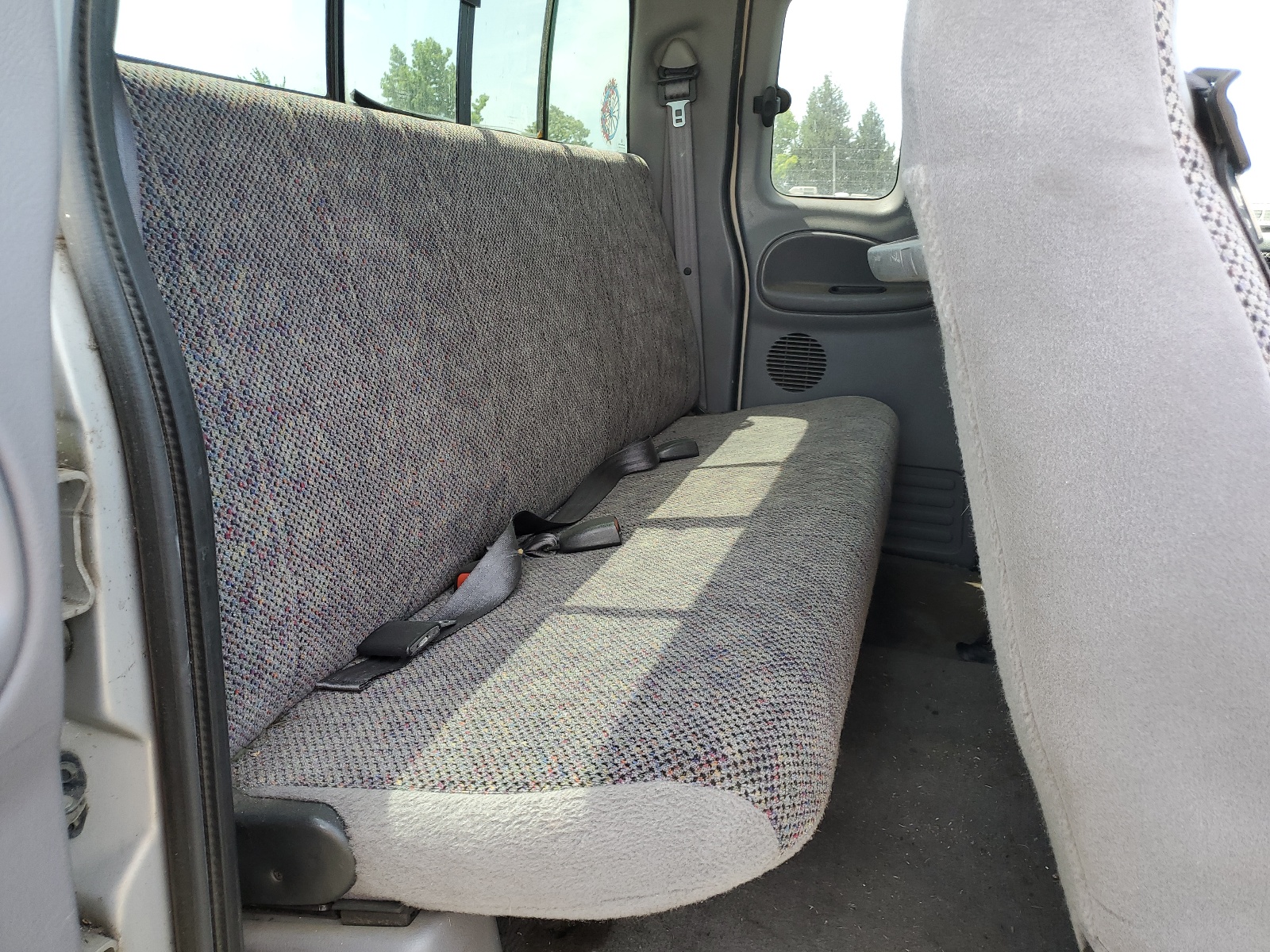 3B7KC23Z3XG204531 1999 Dodge Ram 2500