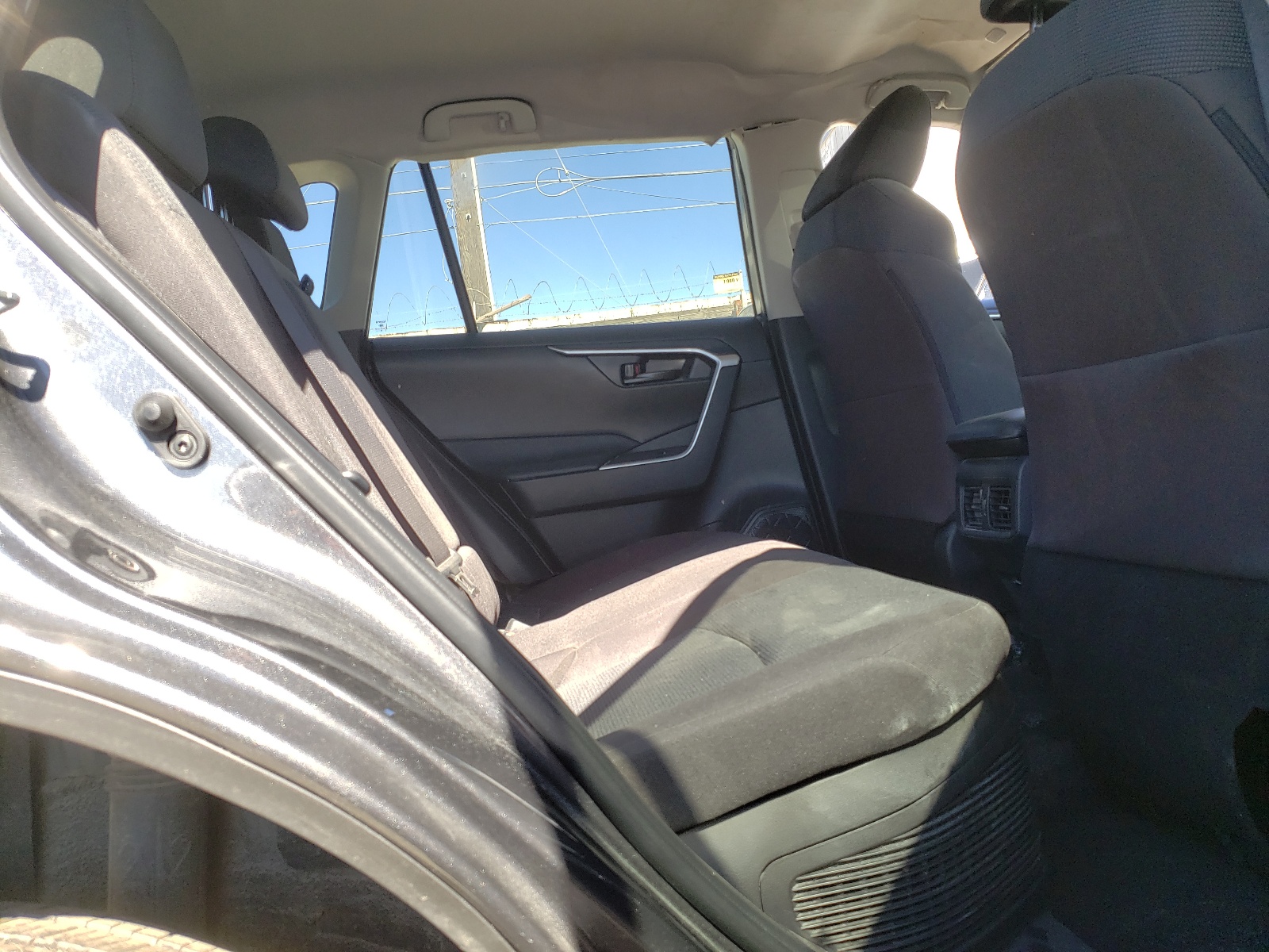 2T3MWRFV6RW196915 2024 Toyota Rav4 Le