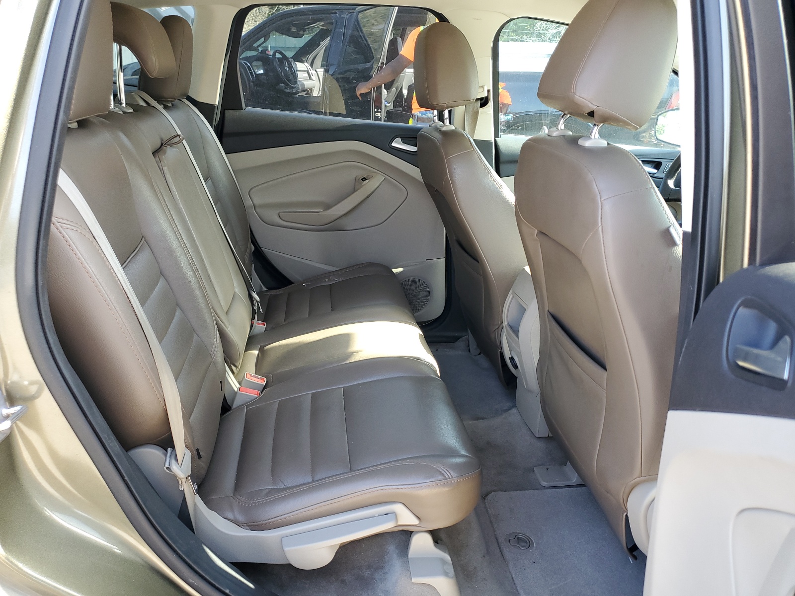 1FMCU0G95EUA50328 2014 Ford Escape Se